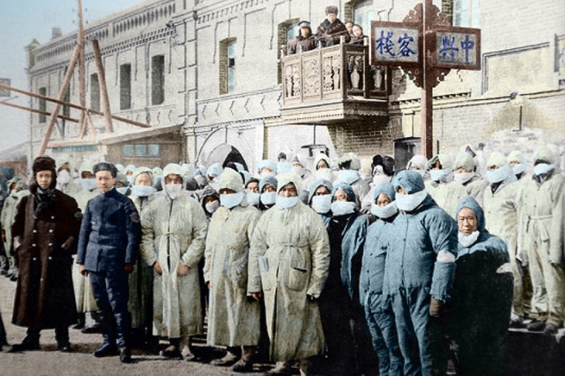 Personel medyczny w Harbinie (Mandżuria) w 1910 r.