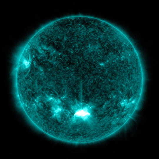 Słońce, zdjęcie z 28.10.21., NASA